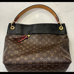 Louis Vuitton 2019 Monogram Tuileries Hobo Purse
